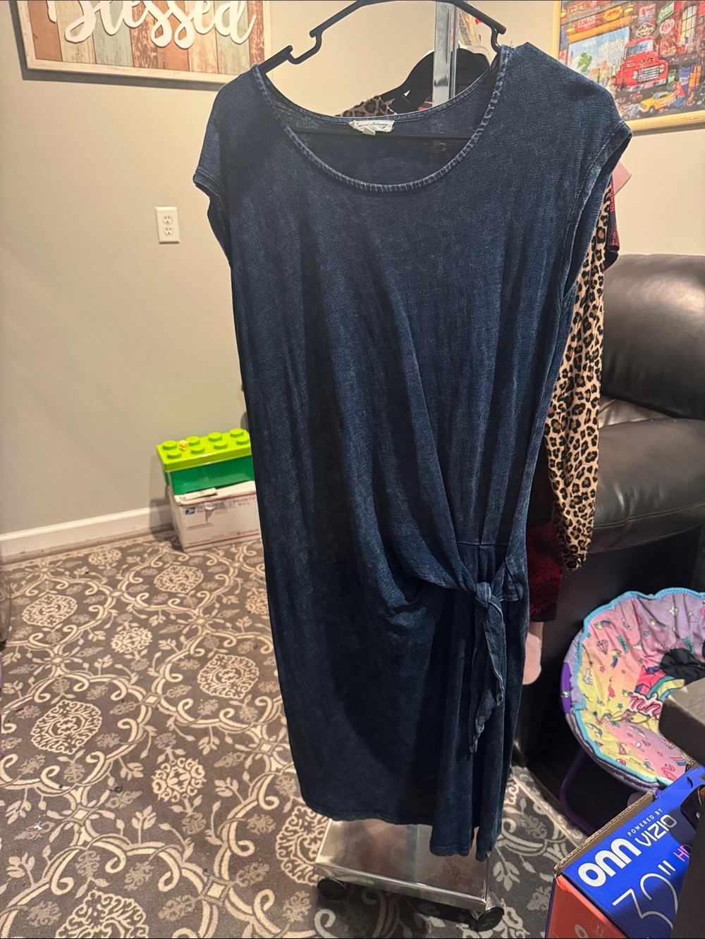 Comfort Tie-Waist Midi Dress in Navy Blue